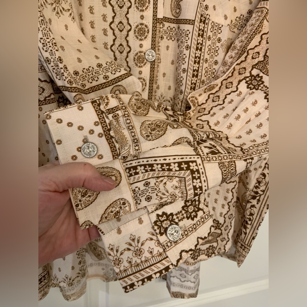 POL Patterned Button Up Blouse NWOT 🌴 - image 3